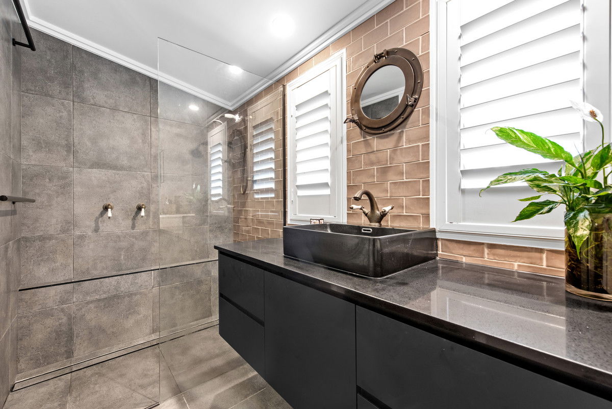 Listing image for 42 Murray Street, Sandgate  QLD  4017