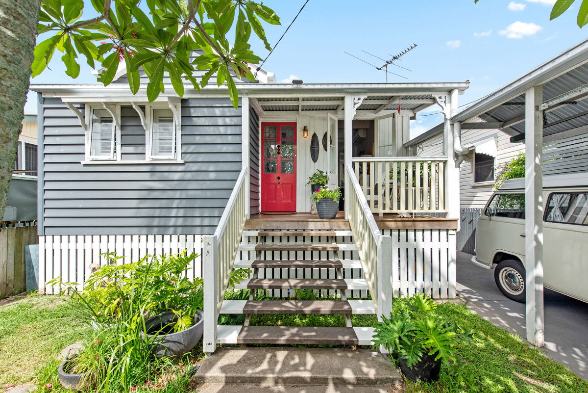 Listing image for 42 Murray Street, Sandgate  QLD  4017